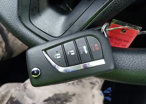 2025 Toyota Corolla Le z USA, uszkodzony, nr VIN 5YFB4MDE9SP359446